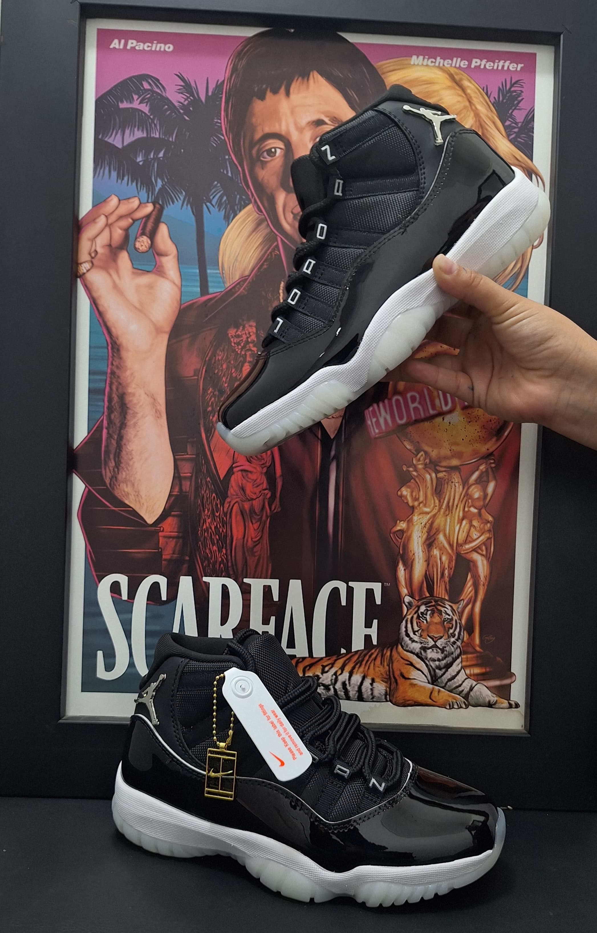 AIR JORDAN RETRO 11 JUBILEE