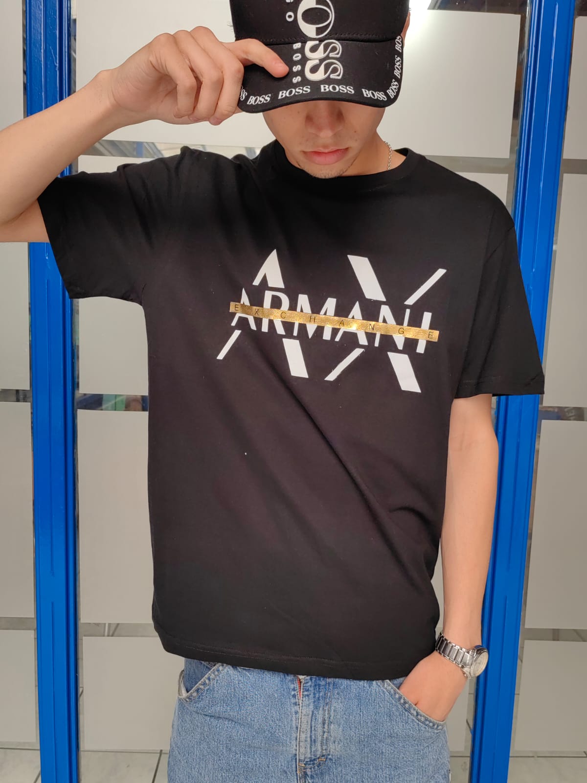 POLERA ARMANI EXCHANGE NEGRO DORADO  - Imagen principal