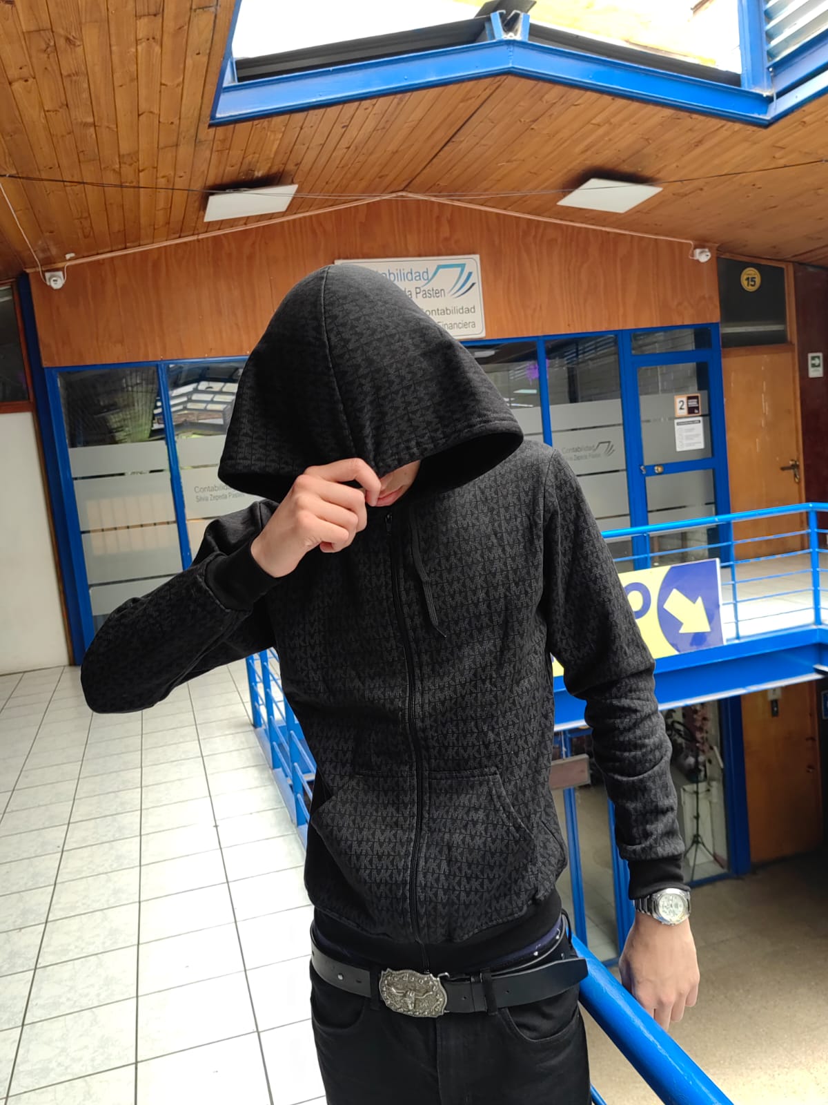 POLERON MICHAEL KORS LETRAS MK  - Imagen principal