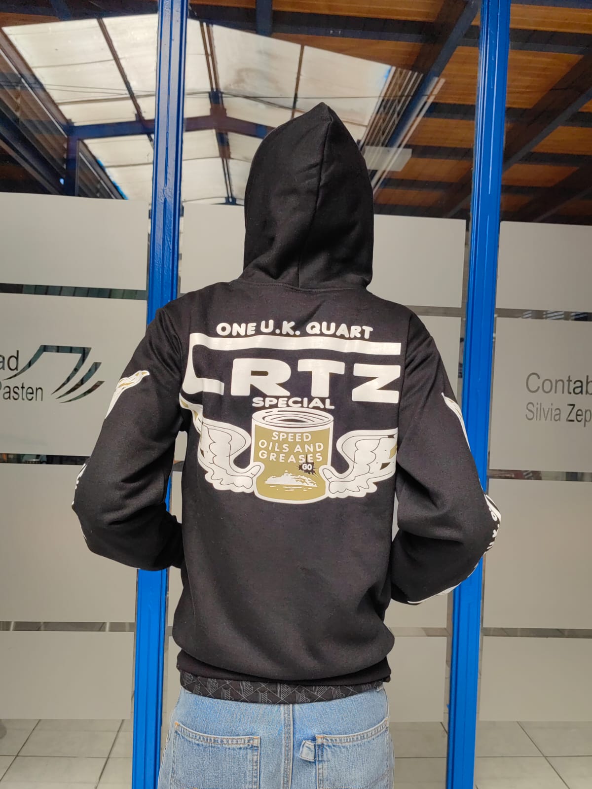 POLERON CORTEIZ CIERRE NEGRO  - Imagen principal