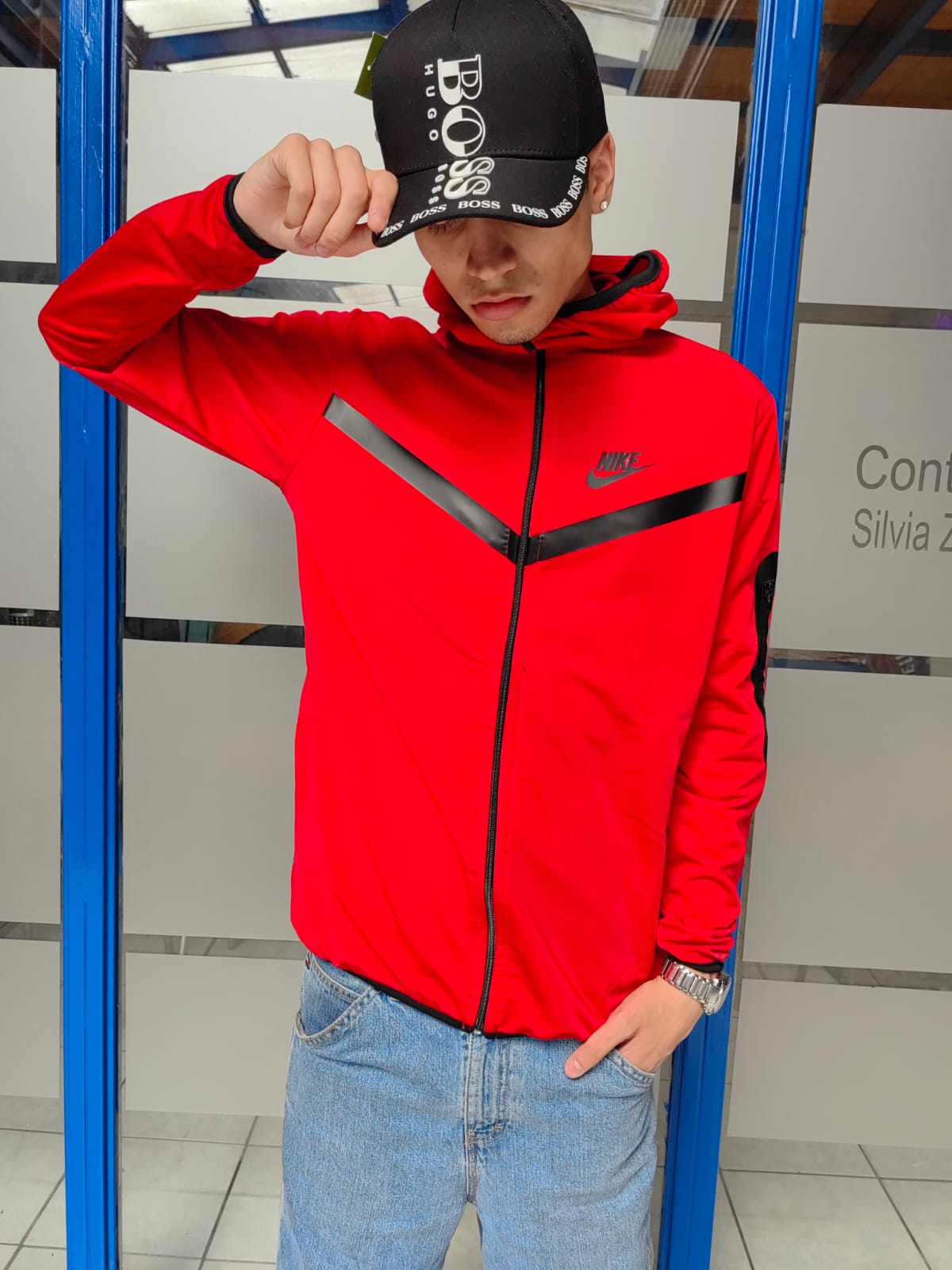 POLERON NIKE TECH ROJO  - Imagen principal