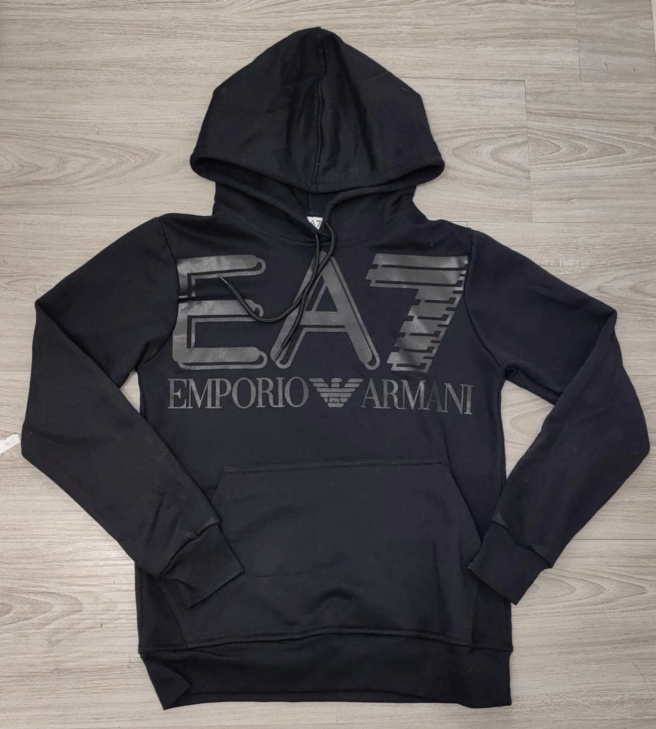 POLERON EMPORIO ARMANI AE7 NEGRO  - Imagen principal