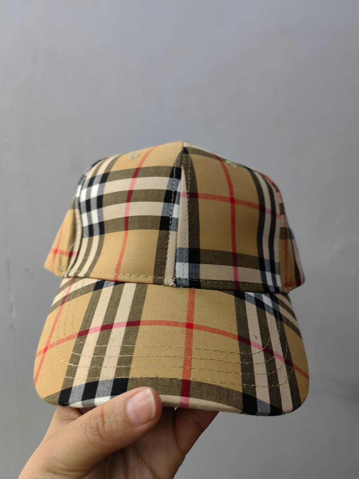 JOCKEY BUIRBERRY BEIGE  - Imagen principal