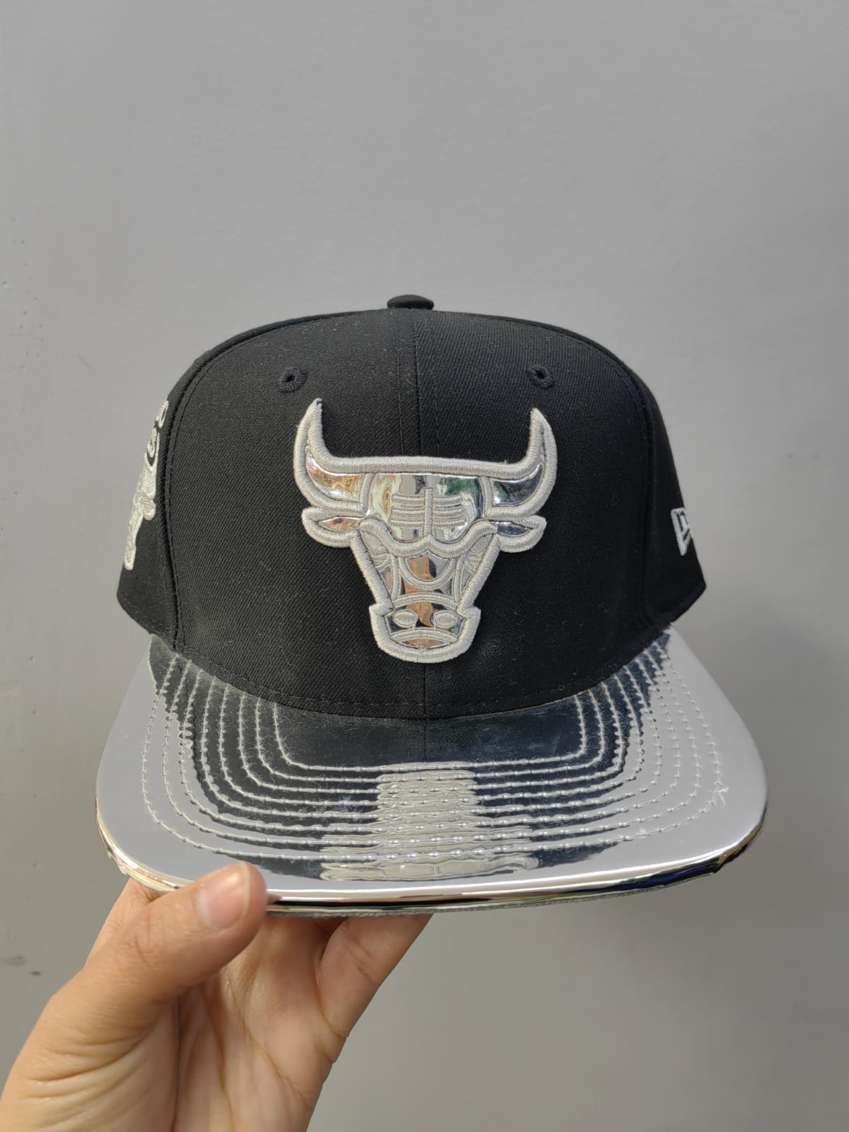 JOCKEY BULLS NEGRO PLATIADO  - Imagen principal