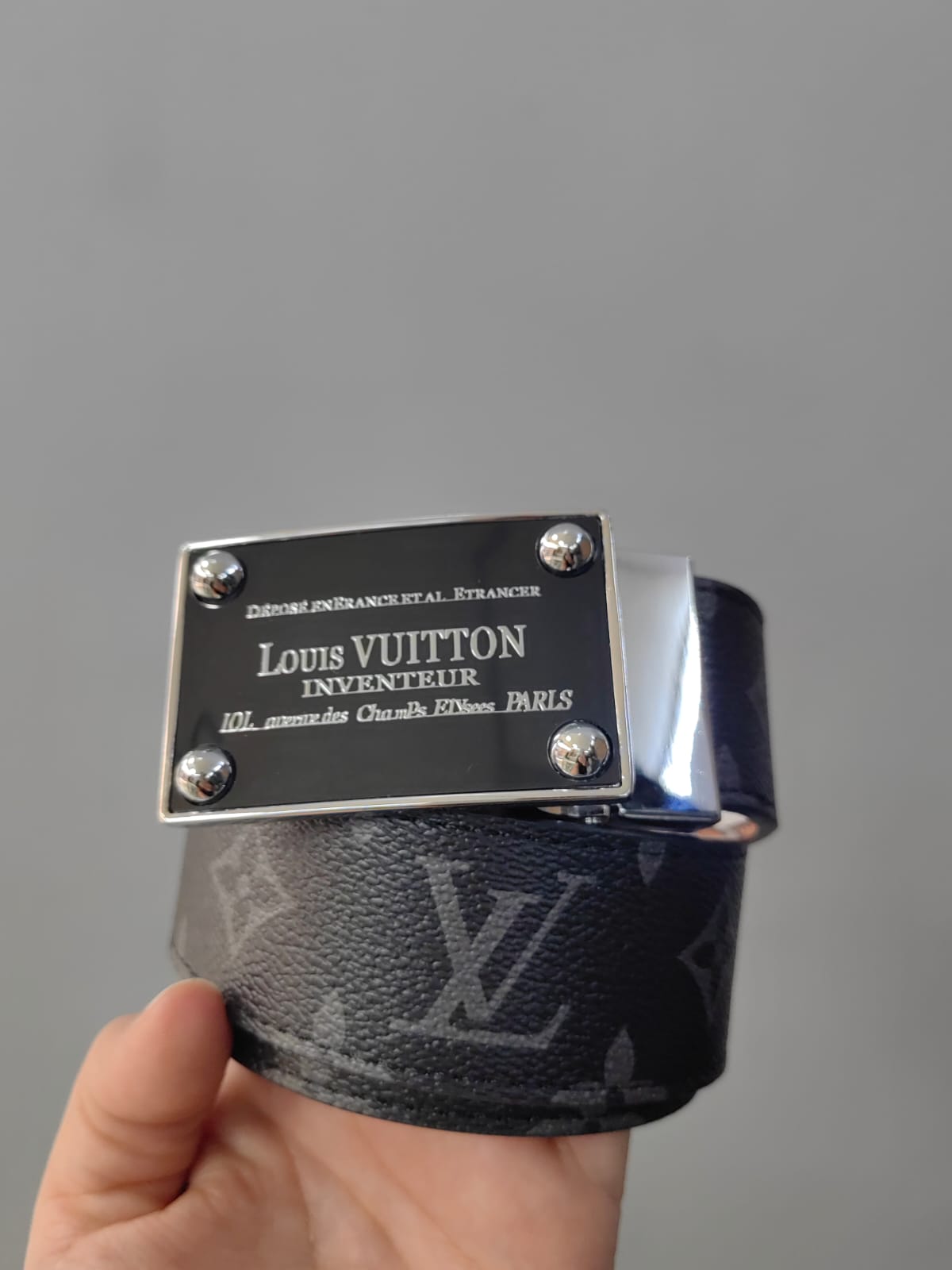 CINTURON LOUIS VUITTON  NEGRO FLOR  - Imagen principal