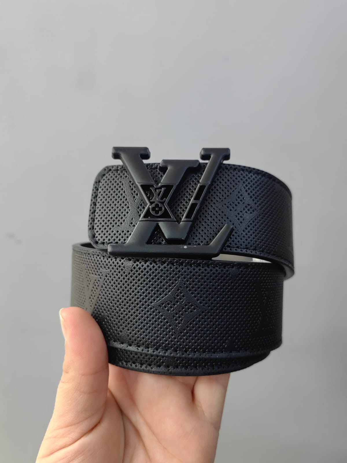 CINTURON LOUIS VUITTON NEGRO 