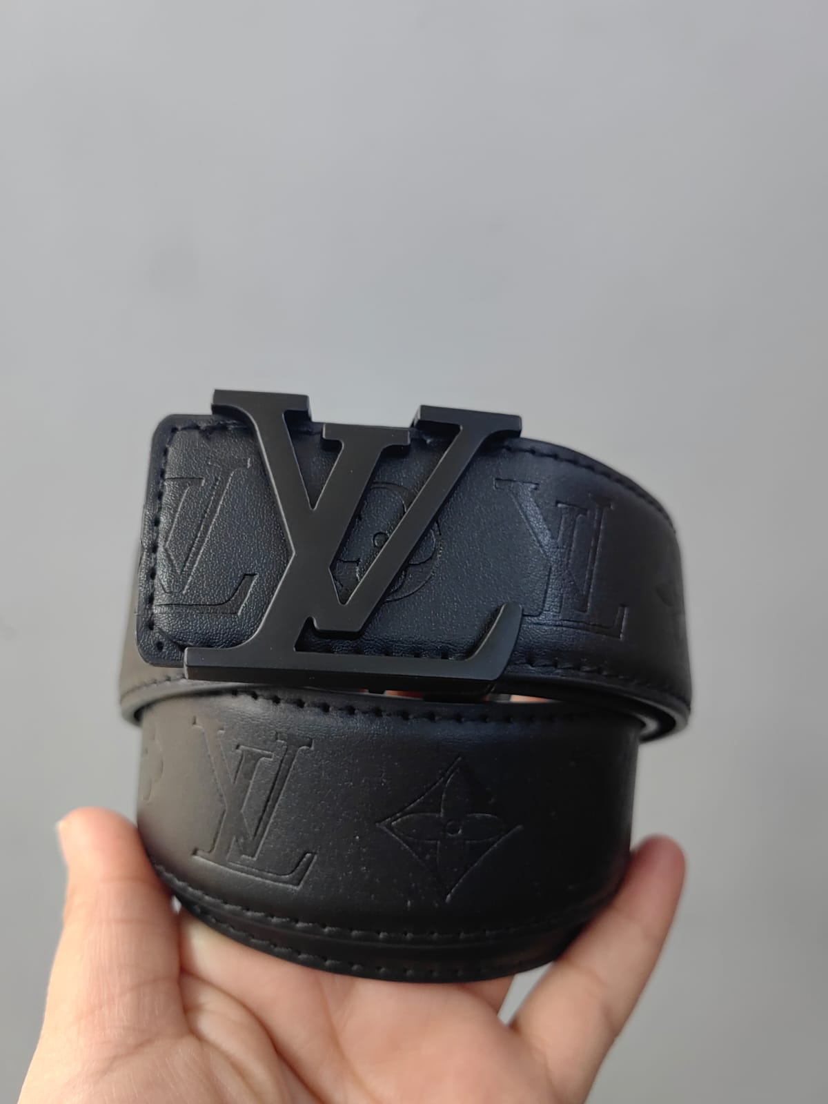 CINTURON LOUIS VUITTON NEGRO  - Imagen principal