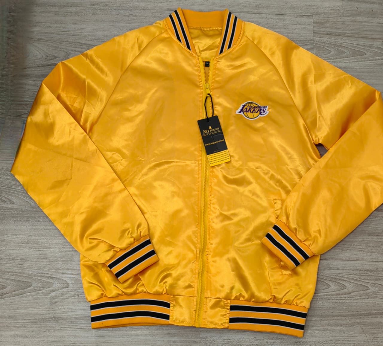 CHAQUETA LAKERS AMARILLA - Imagen principal