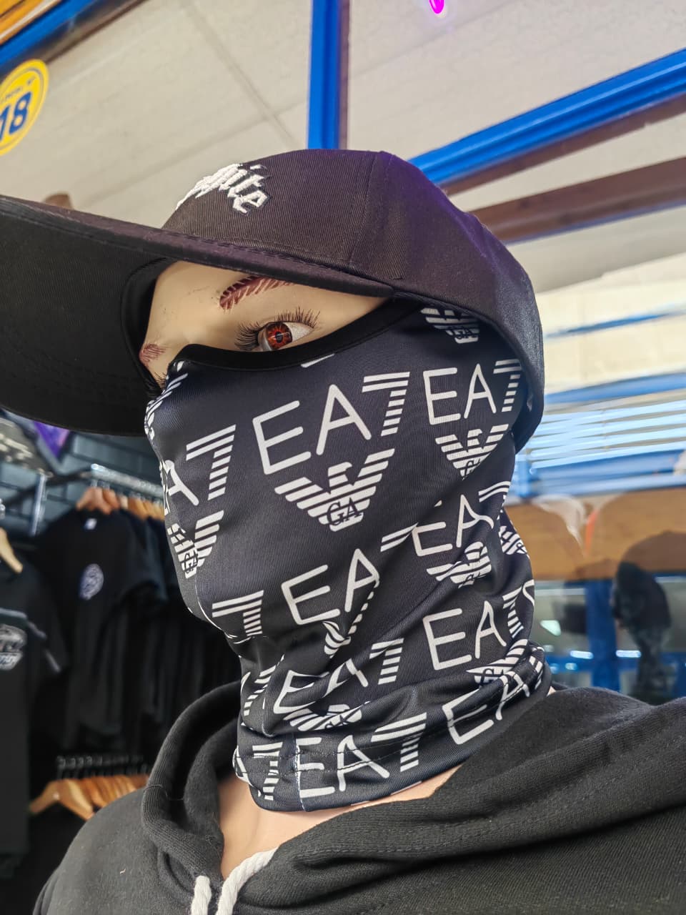 PASA MONTA&Ntilde;A EMPORIO ARMANI  - Imagen principal