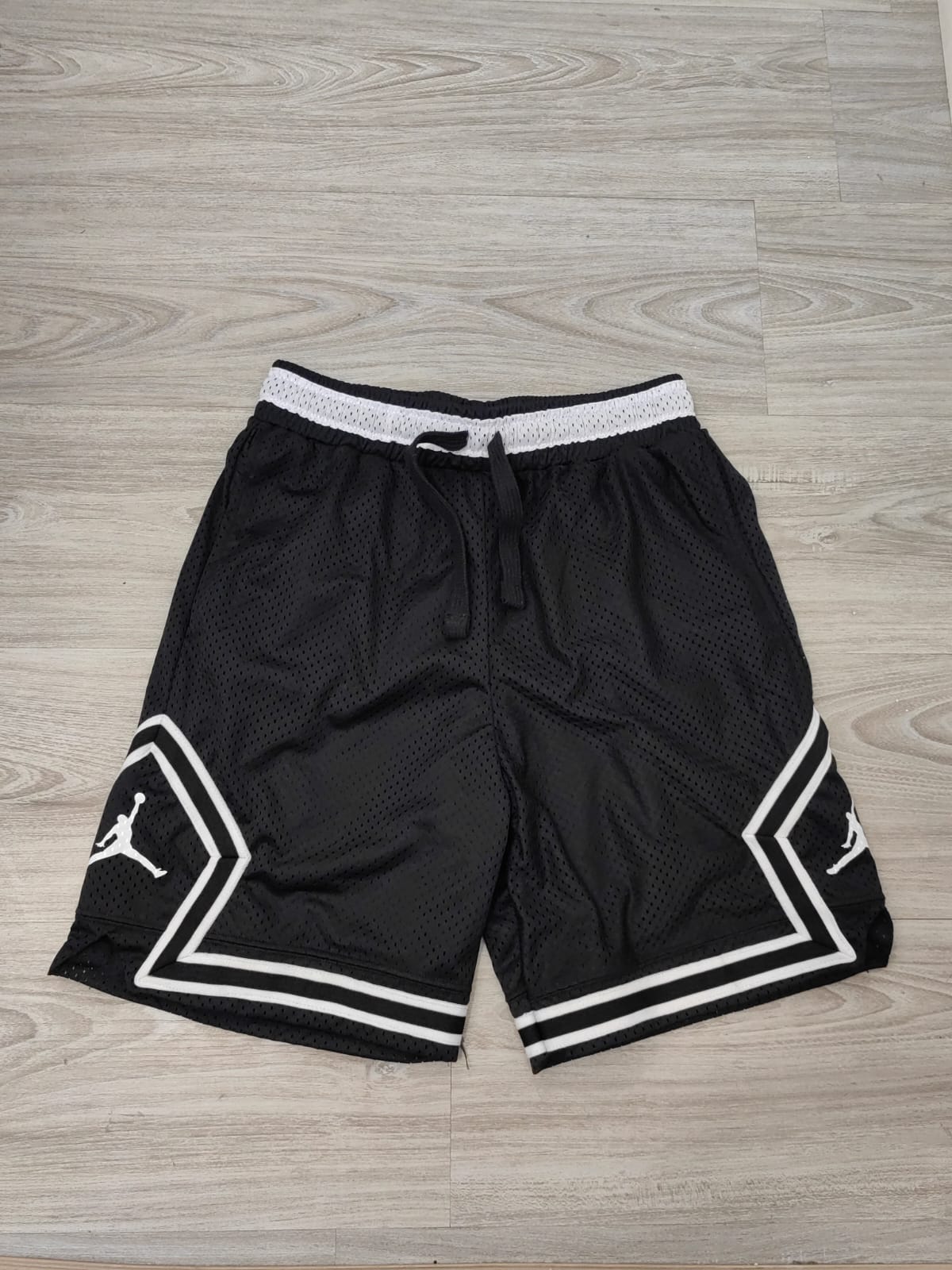SHORT JORDAN NEGRO