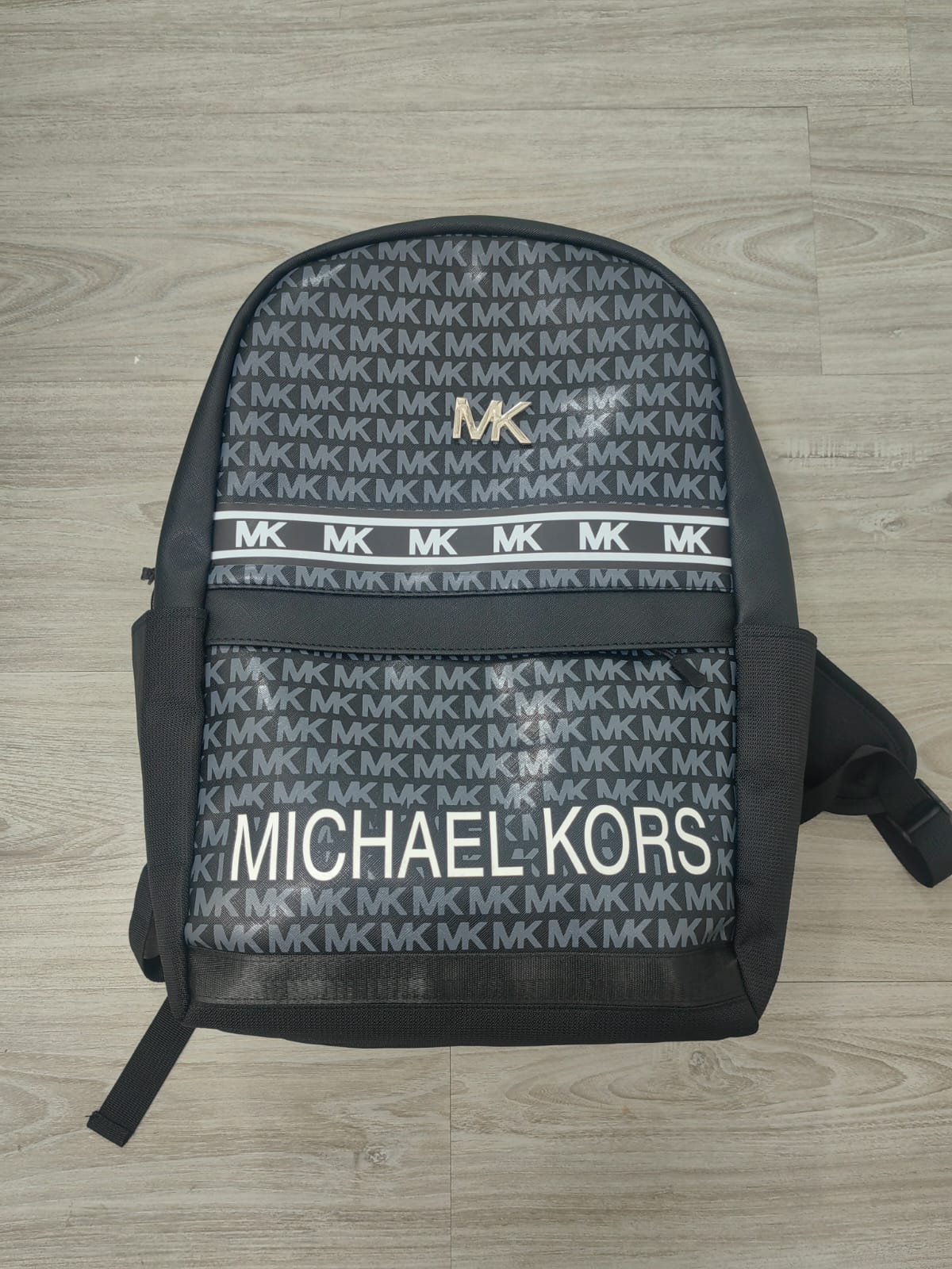 MOCHILA MICHAEL KORS  - Imagen principal