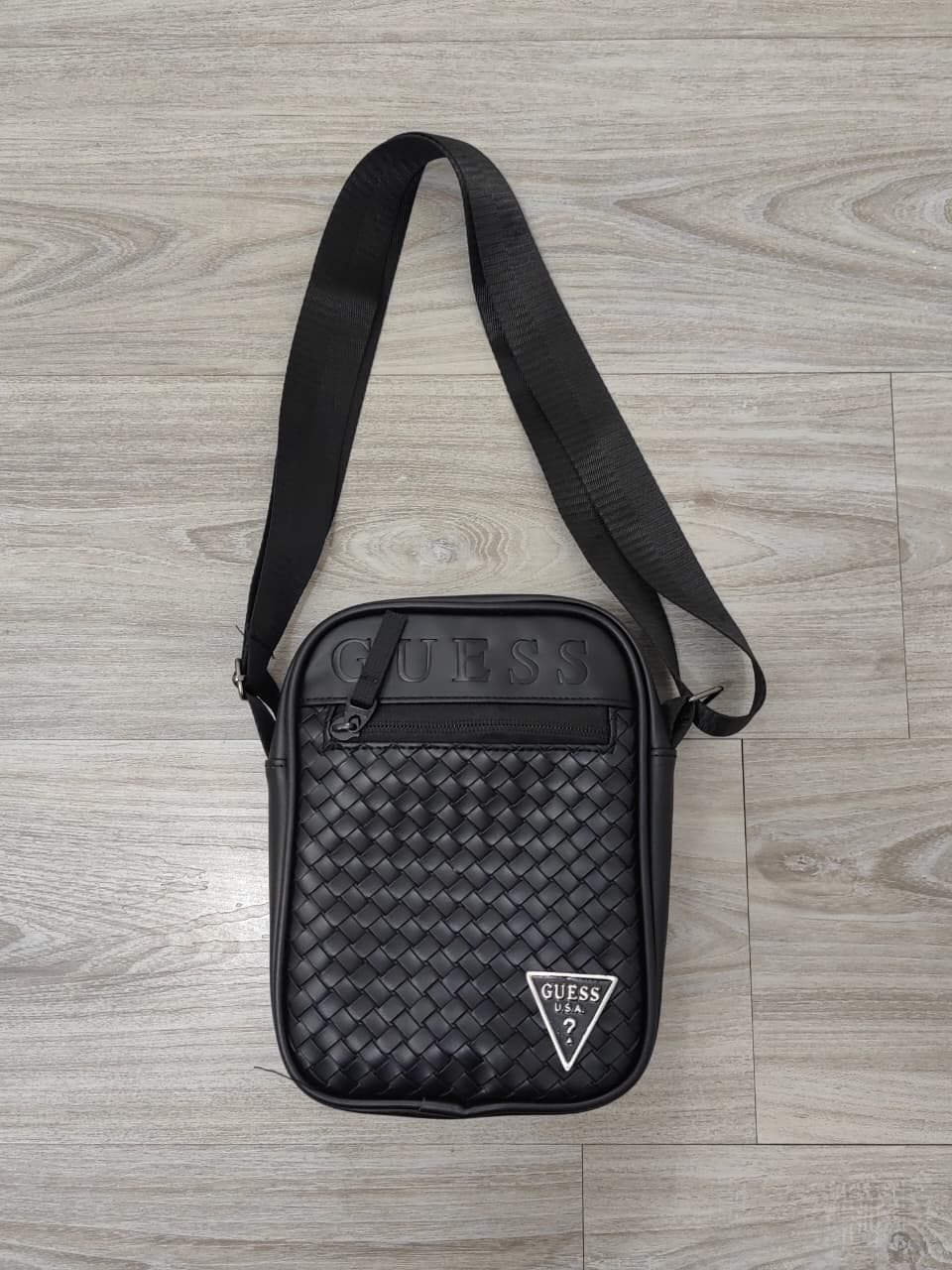 BOLSO GUESS NEGRO  - Imagen principal