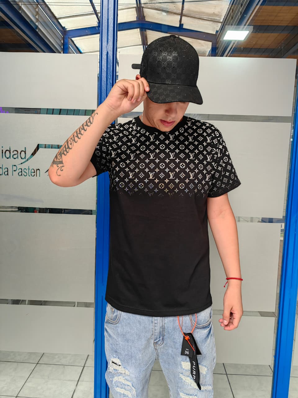 POLERA G5 LOUIS VUITTON NEGRA LV  - Imagen principal