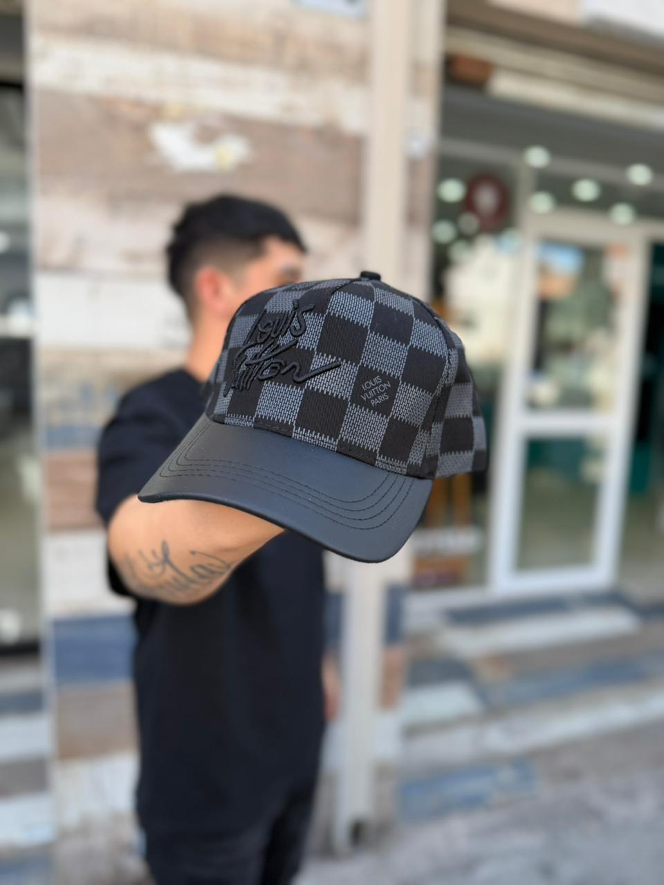 JOCKEY CURVO LOUIS VUITTON CUADRO BLACK HOMBRE - Imagen principal