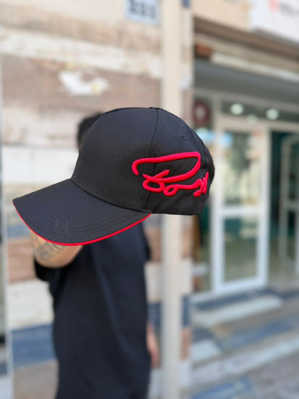 JOCKEY CURVO BOSS BLACK LOGO ROJO HOMBRE - Imagen principal