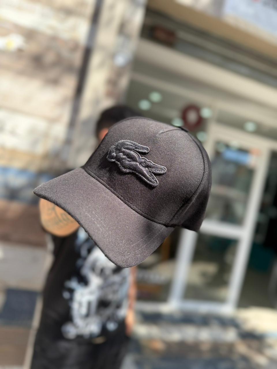 JOCKEY CURVO LACOSTE BLACK COCODRILO HOMBRE - Imagen principal