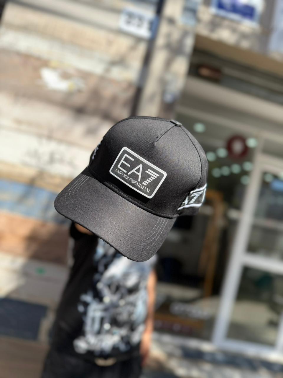 JOCKEY CURVO EA7 BLACK LOGO HOMBRE - Imagen principal