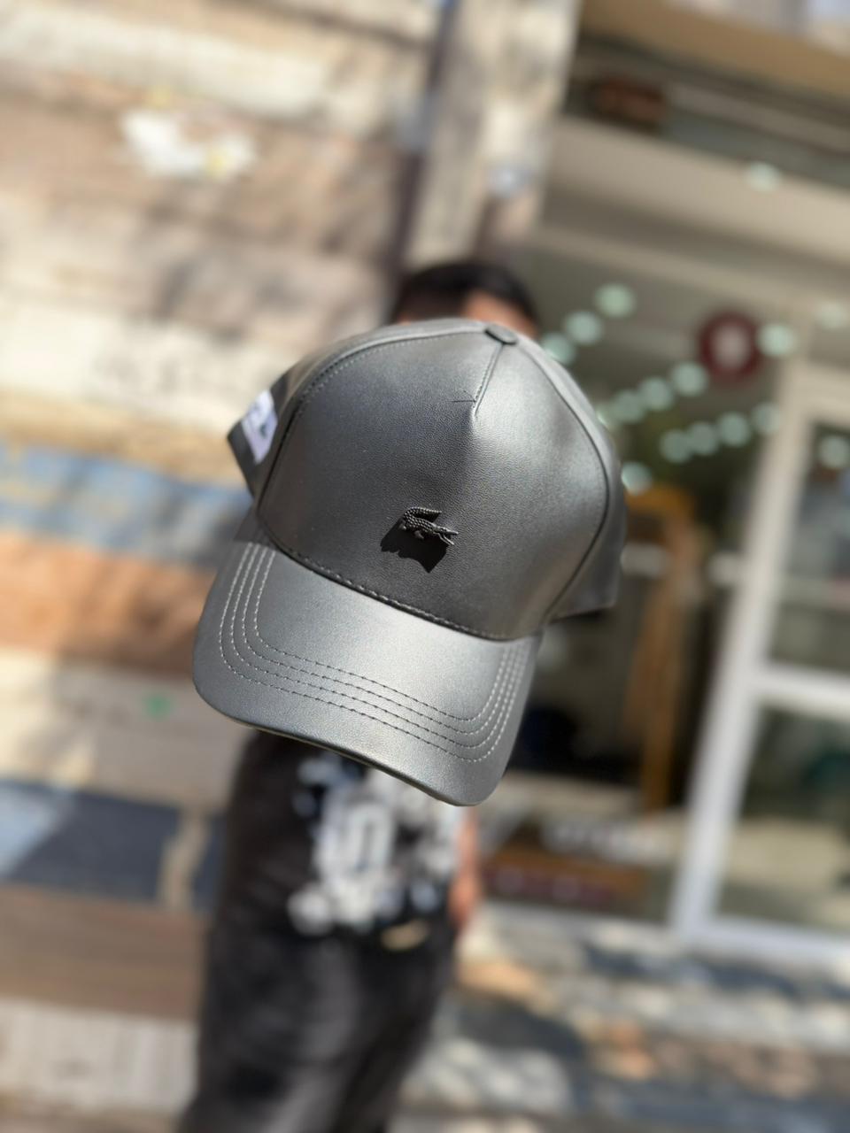 JOCKEY CURVO LACOSTE NEGRO CUERO HOMBRE - Imagen principal