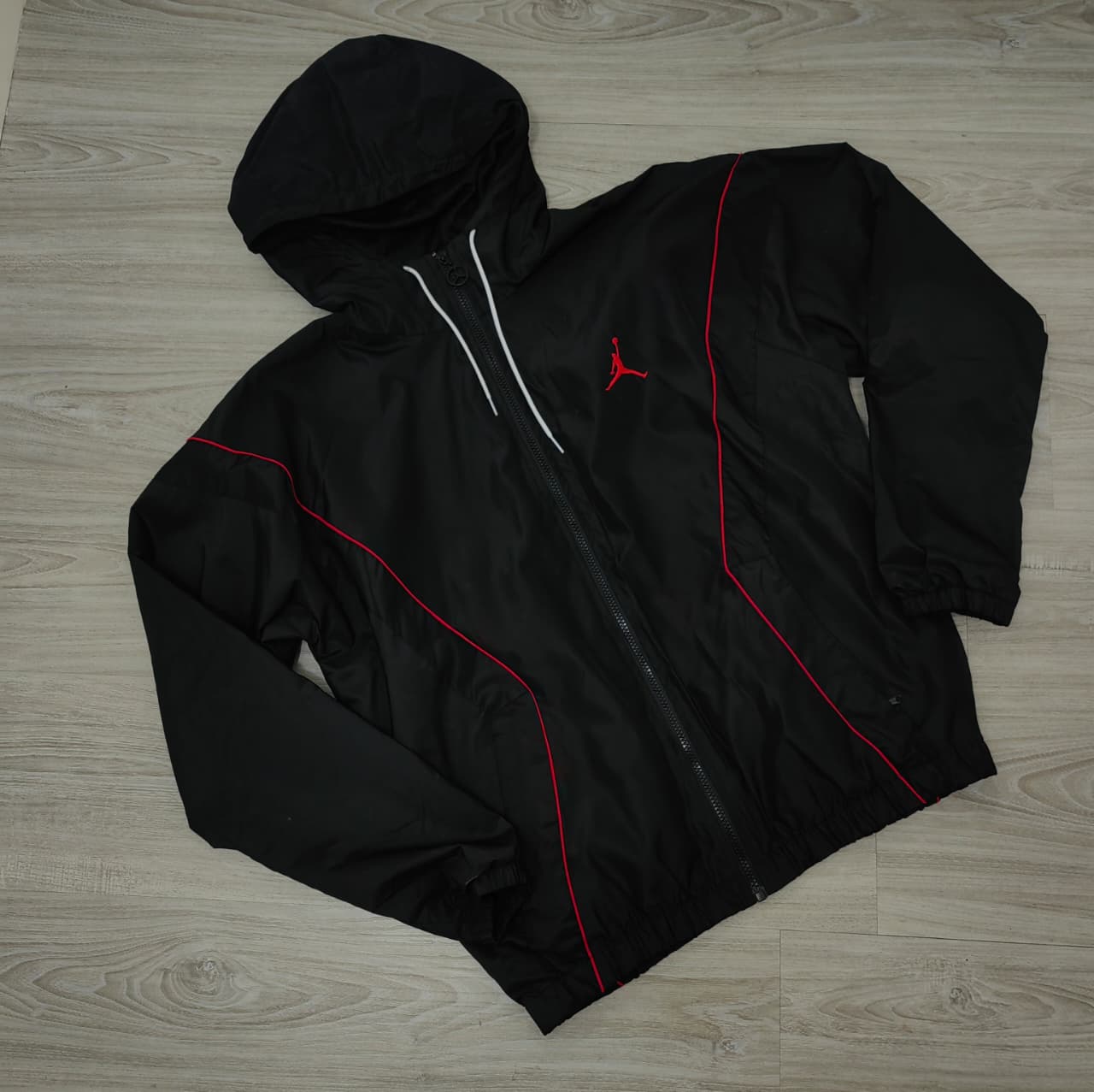 POLERON G5 JORDAN BLACK-RED LINEA HOMBRE - Imagen principal