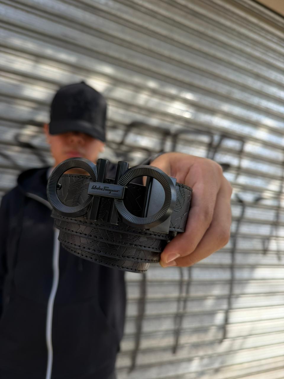 CINTURON FERRAGAMO NEGRO  - Imagen principal