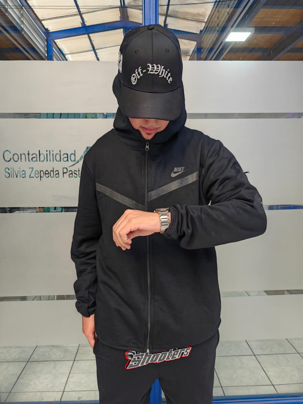 POLERON NIKE BLACK UNISEX - Imagen principal